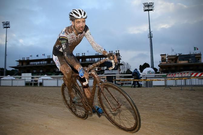 Niels Albert on his way to victory