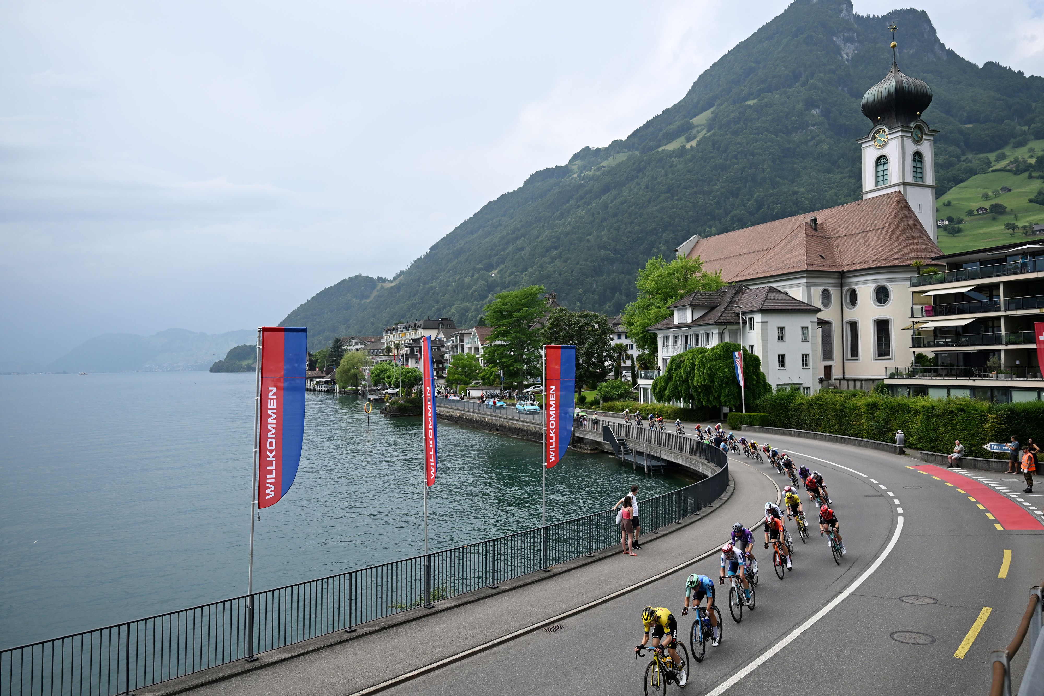 Tour de Suisse stage 1 live – Riders tackle hilly race opener