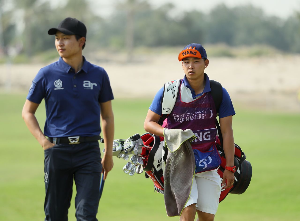 jeunghun wang what&#039;s in the bag?