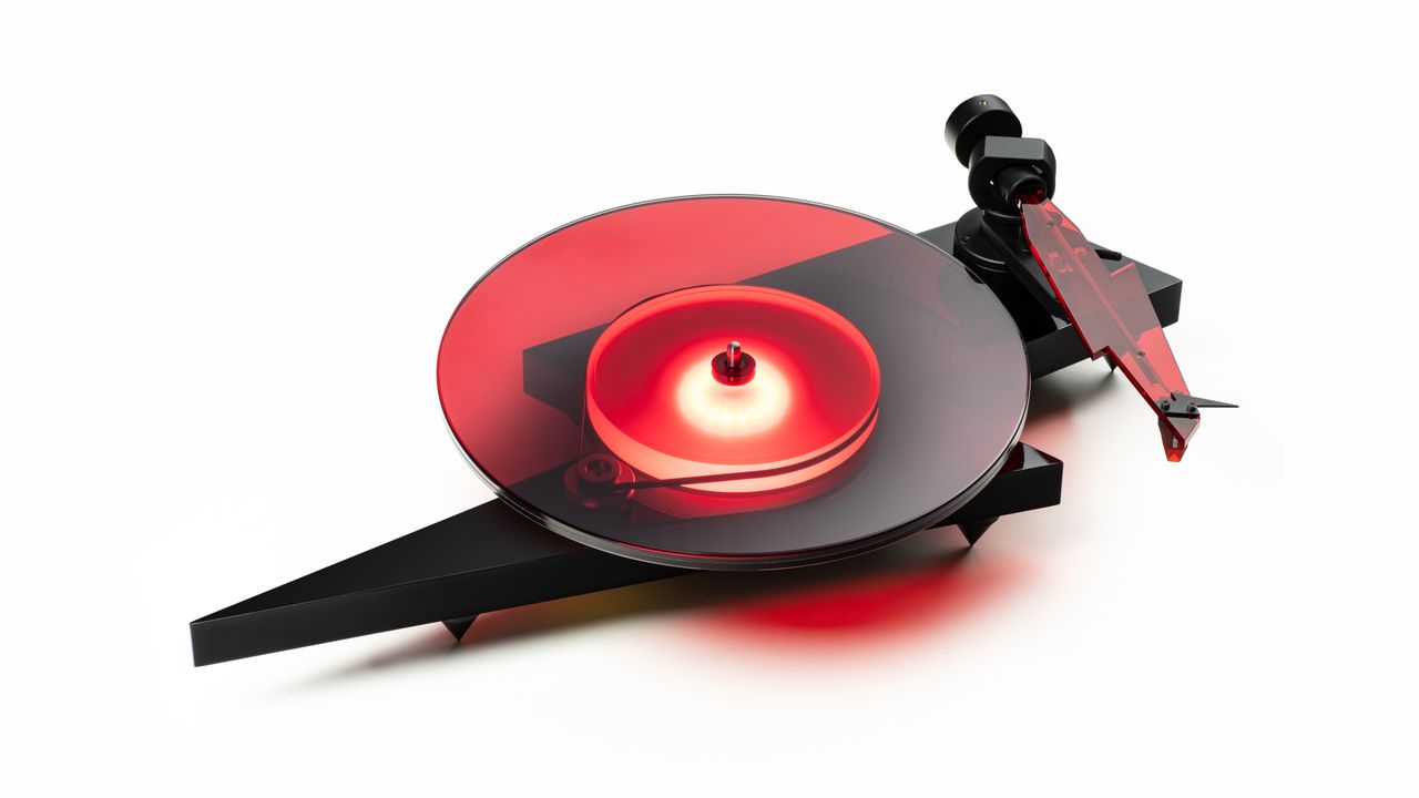 AC/DC Turntable by Pro-Ject Audio Systems