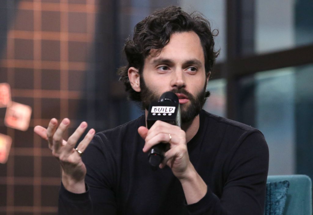 Penn Badgley.