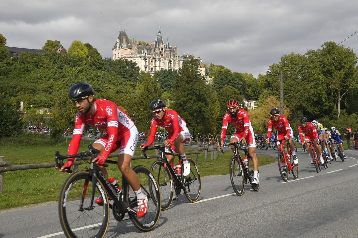 Nacer Bouhanni with his Cofidis teammates