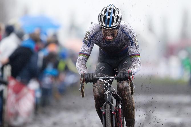 Zdenek Stybar showed his 'cross skills were up to snuff in a muddy Azencross