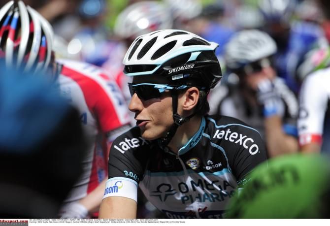 Carlos Verona awaits the start of the race