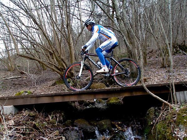 Italian veteran Gilberto Simoni has been a fan of mountain biking for some time.