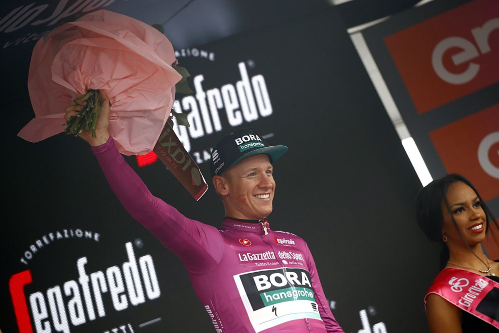 Pascal Ackermann (Bora-Hansgrohe) won stage 2 of the Giro d&rsquo;Italia