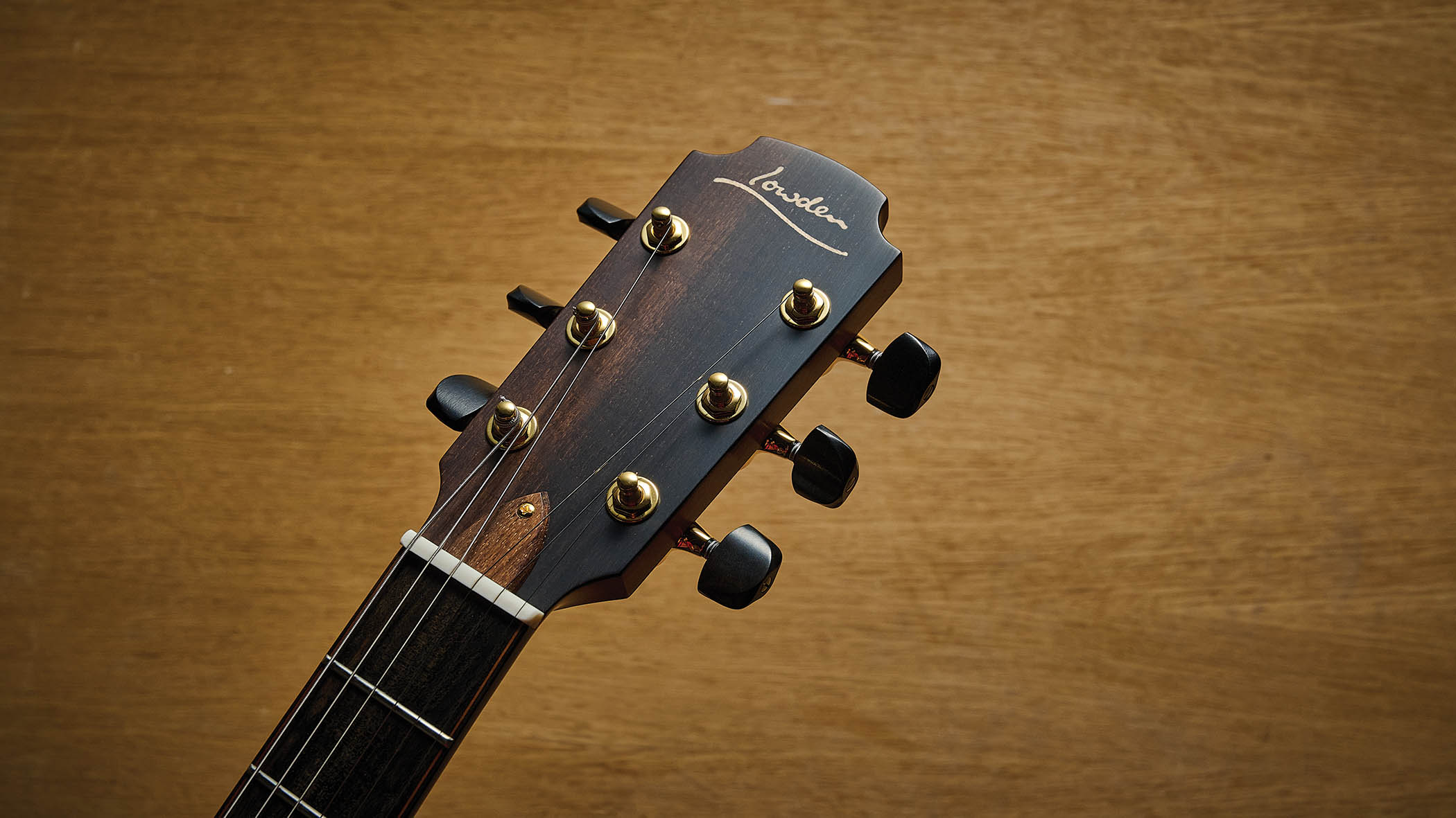 Lowden GL-J: George Lowden cites the Gibson ES-335 as an inspiration, but double-cutaway aside, it&amp;rsquo;s a totally different design