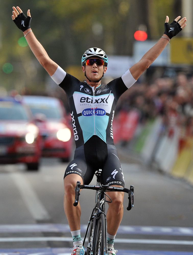 Matteo Trentin (Etixx-Quick Step) wins the 2015 Paris-Tours