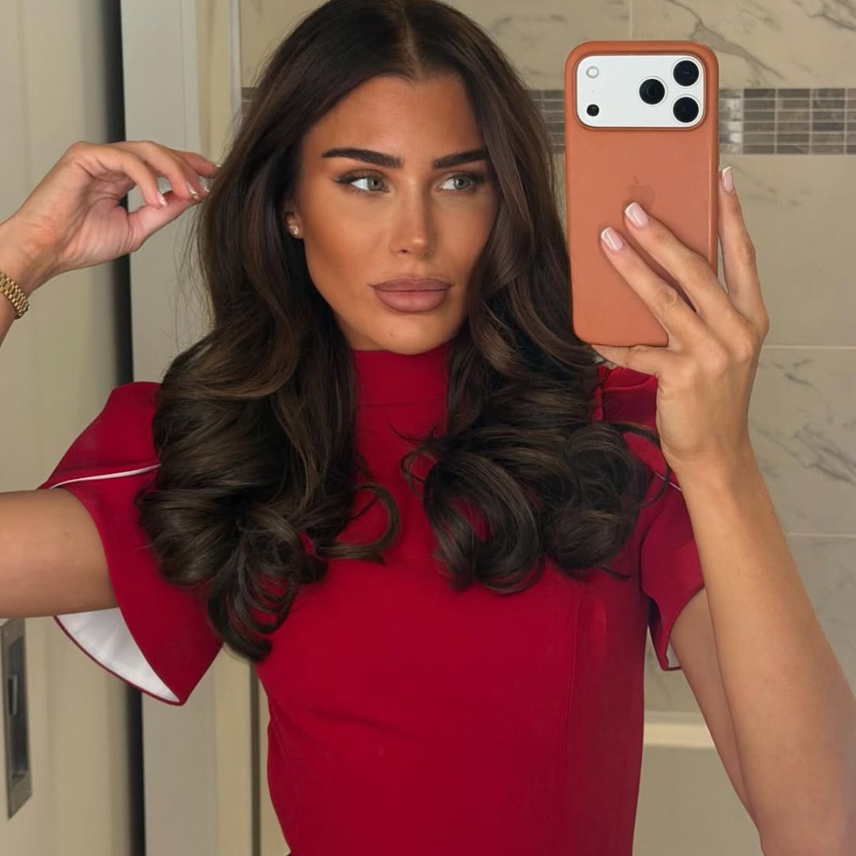 Best Hairsprays @yasmindevonport_