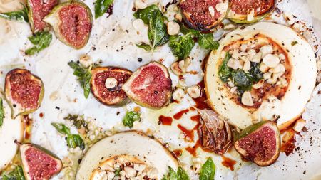 Baked ricotta with honey and figs
