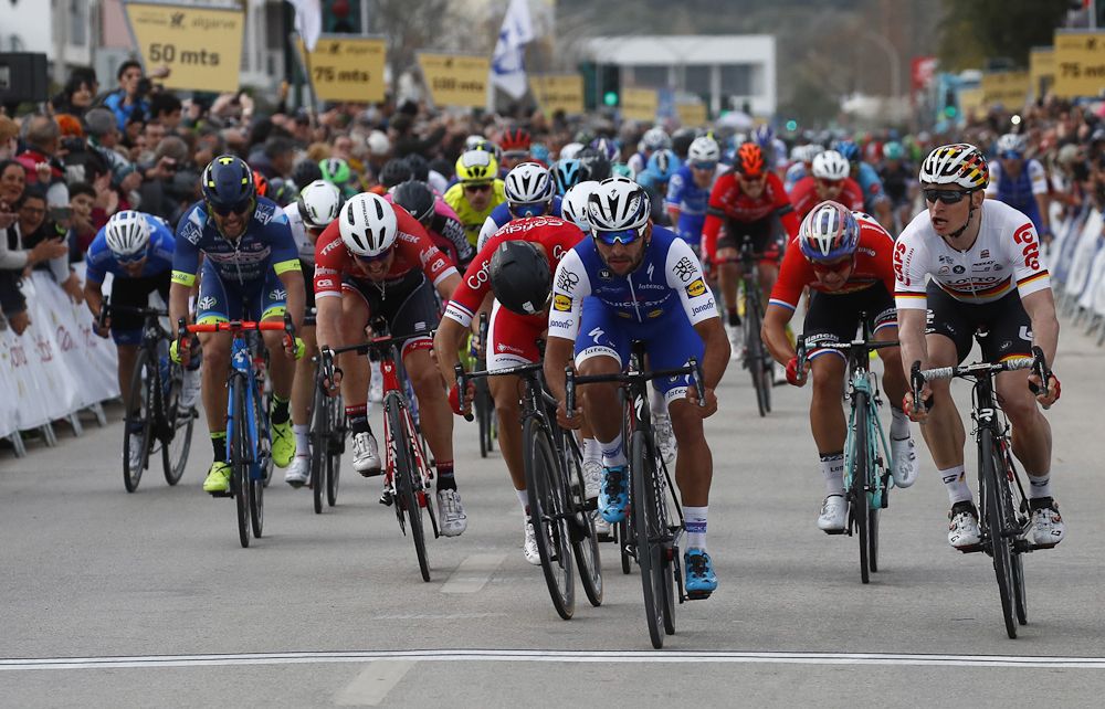 Fernndo Gaviria gets the advantage at the end of stage 1 at Volta ao Algarve
