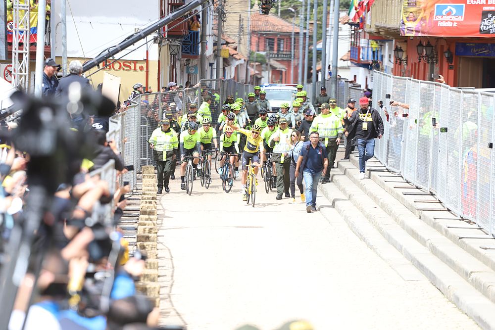 Egan Bernal is welcomed home in Zipaquir&aacute; in Wednesday