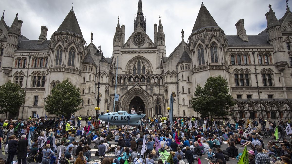 Disruption as Extinction Rebellion launches summer uprising The Week