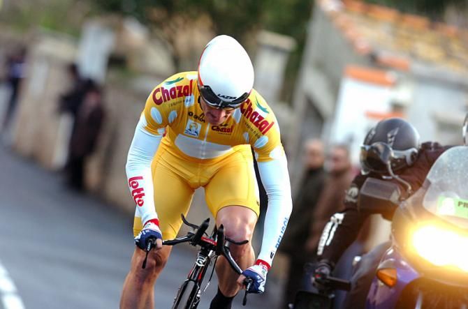 Andre Greipel (Lotto Belisol) surrendered his leader's jersey to stage winner Lars Boom.