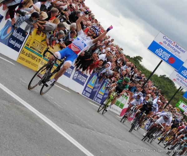 Grega Bole (Lampre - ISD) takes the win in Plouay, France