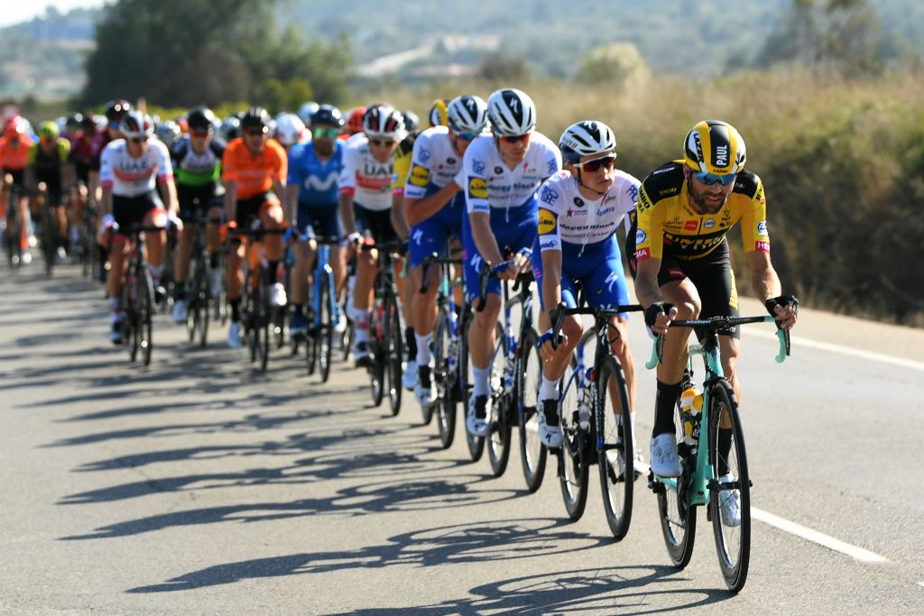 VALENCIA SPAIN FEBRUARY 09 Paul Martens of Germany and Team JumboVisma James Knox of The United Kingdom and Team Deceuninck QuickStep Rmi Cavagna of France and Team Deceuninck QuickStep Peloton during the 71st Volta a la Comunitat Valenciana 2020 Stage 5 a 977km stage from Paterna Valencia VueltaCV VCV2020 on February 09 2020 in Valencia Spain Photo by David RamosGetty Images