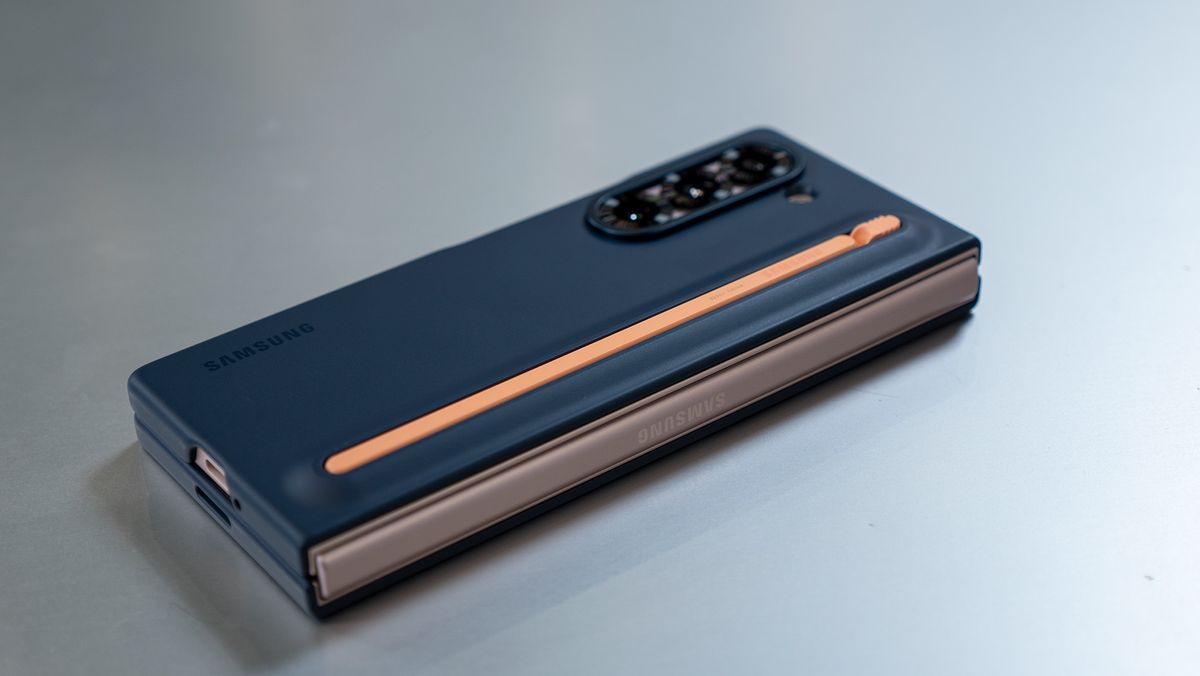 Samsung Galaxy Z Fold 6 official cases