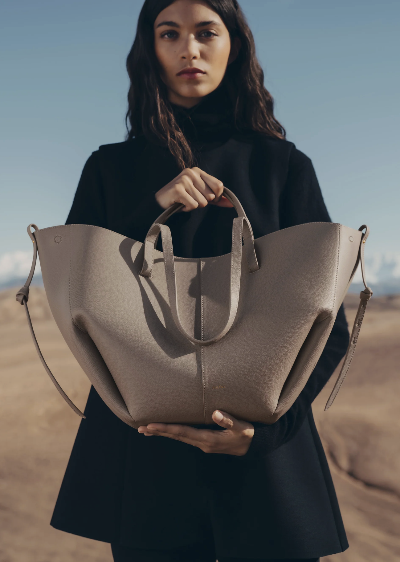 Pol&amp;egrave;ne, Cyme - Textured Taupe