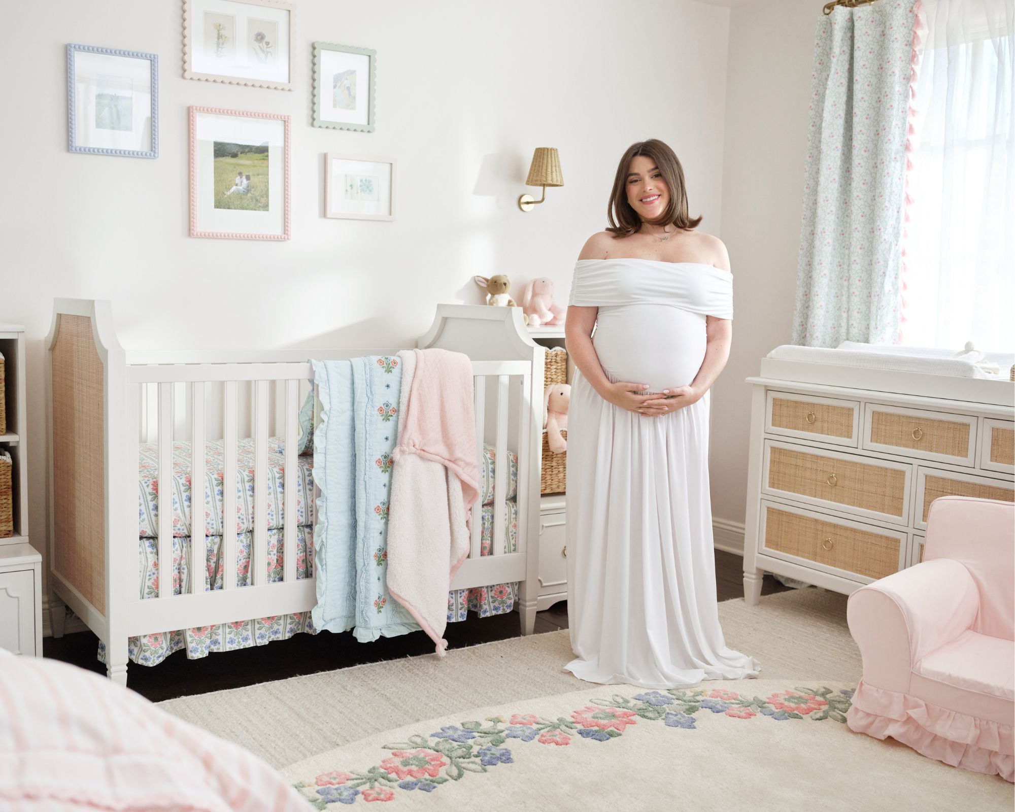 pottery barn pics of taylor and tay lautner's nursery