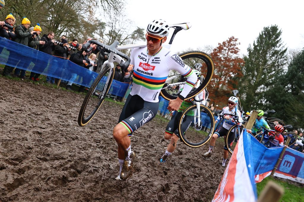 Mathieu van der Poel (Alpecin-Deceuninck) dominated X2O Trofee Herentals