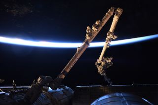 Canadarm2 and the 360 camera