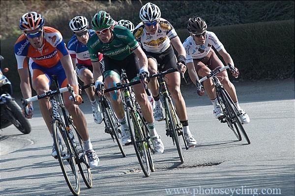 The breakaway with Maarten Wynants (Rabobank) at front