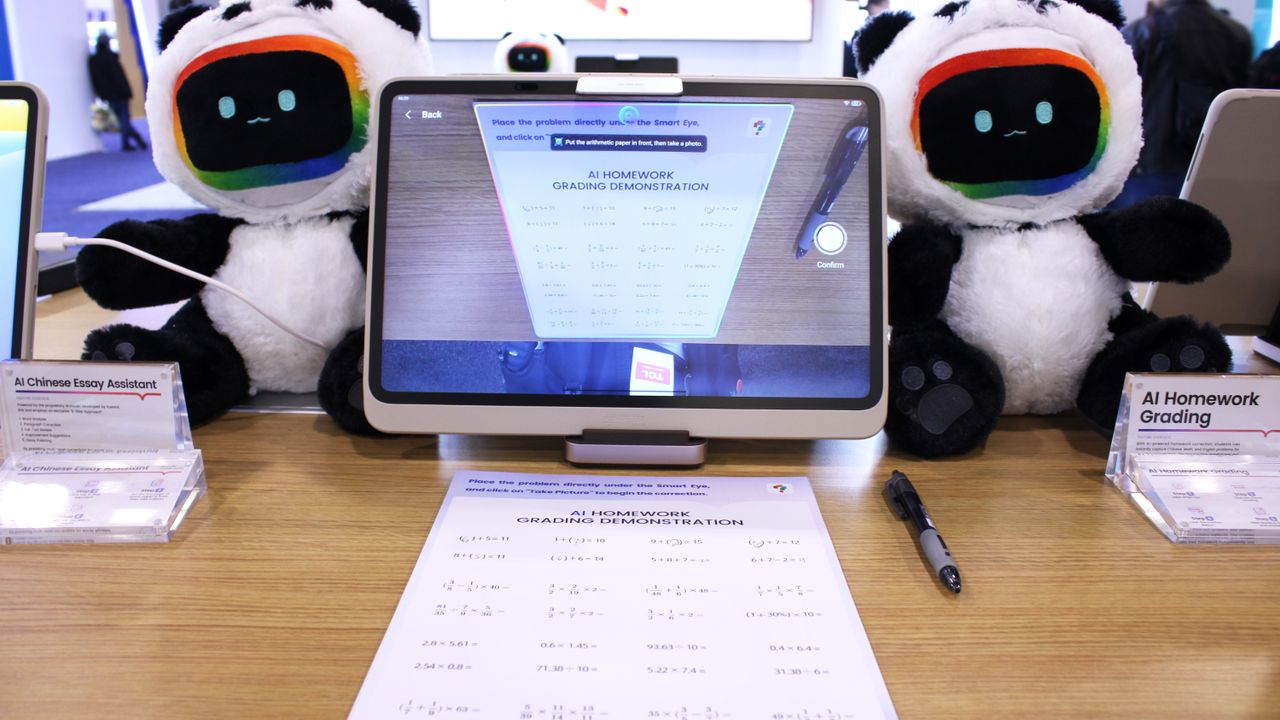 Thinkpal T100 AI Learning Tablet at CES 2025
