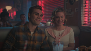 Archie and Betty in Pop's in Riverdale series finale