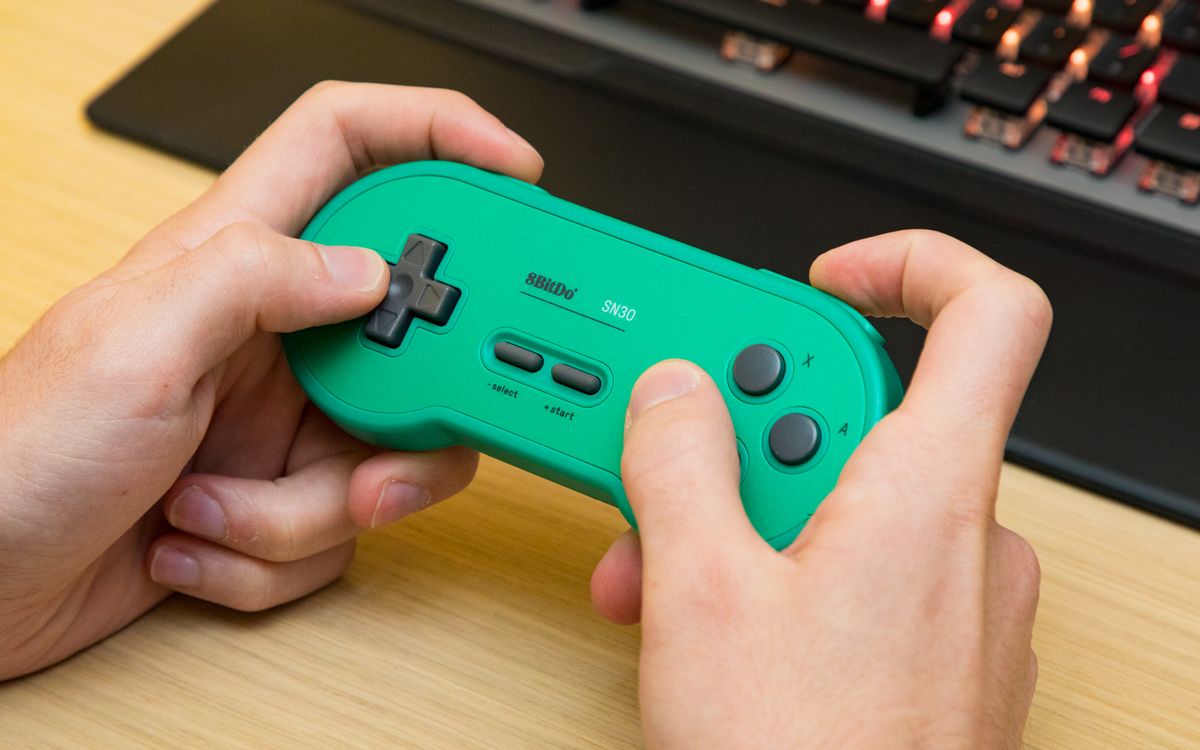 8BitDo SN30 Review: Skip Nintendo's NES Pad and Buy This 