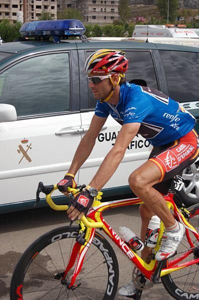 Valverde in the blue jersey of points leader, but his one-point margin against sprinter Greg Van Avermaet (Silence-Lotto) may vanish in Zaragoza.