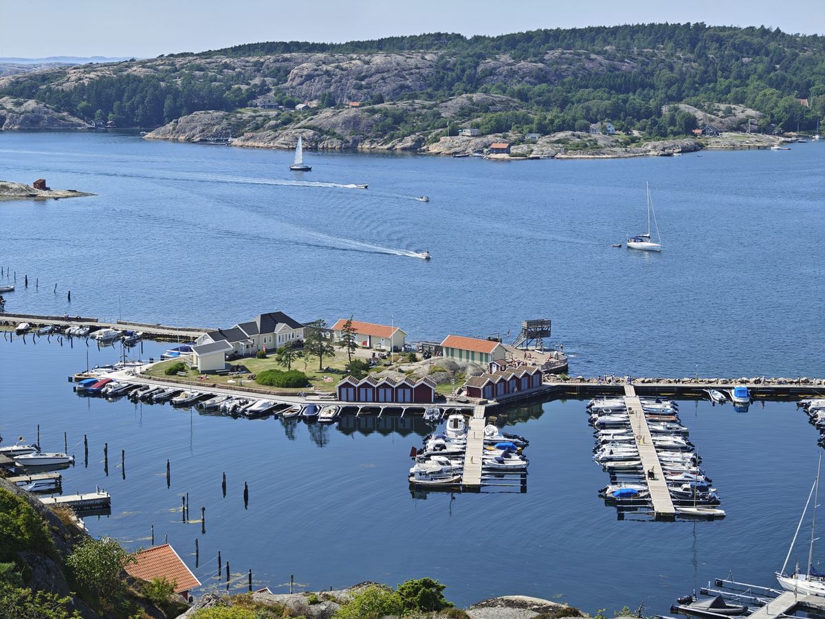 Oppo Find X8 Ultra phone sample image: harbour in Sweden, from a high vantage point