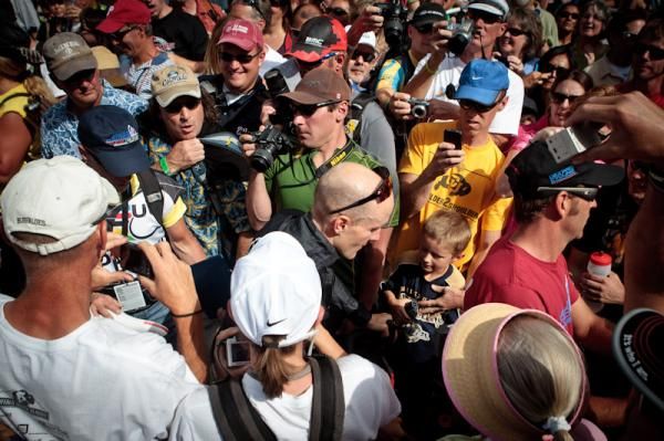 Levi Leipheimer (Radioshack) trying to make his way to the packed podium.