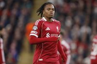 Rio Ngumoha running on his UEFA Champions League debut.