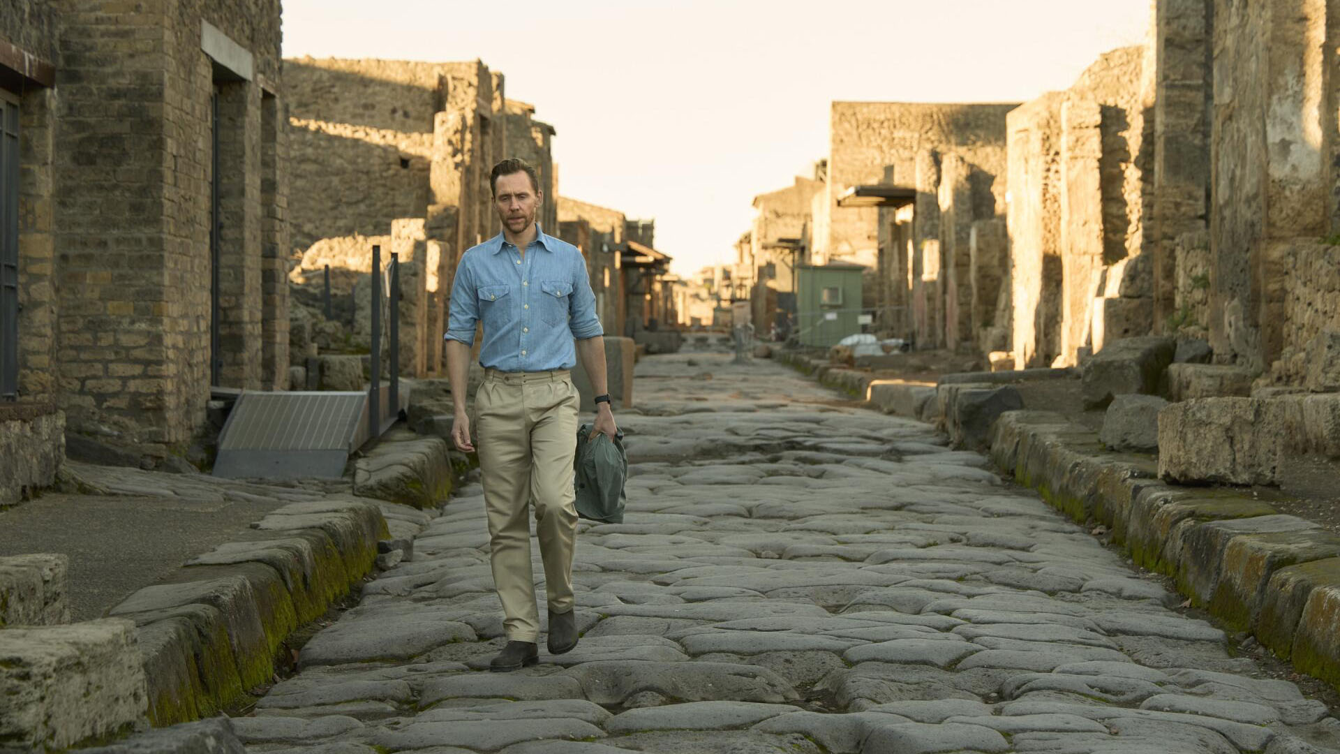 A photo of Tim Hiddleston