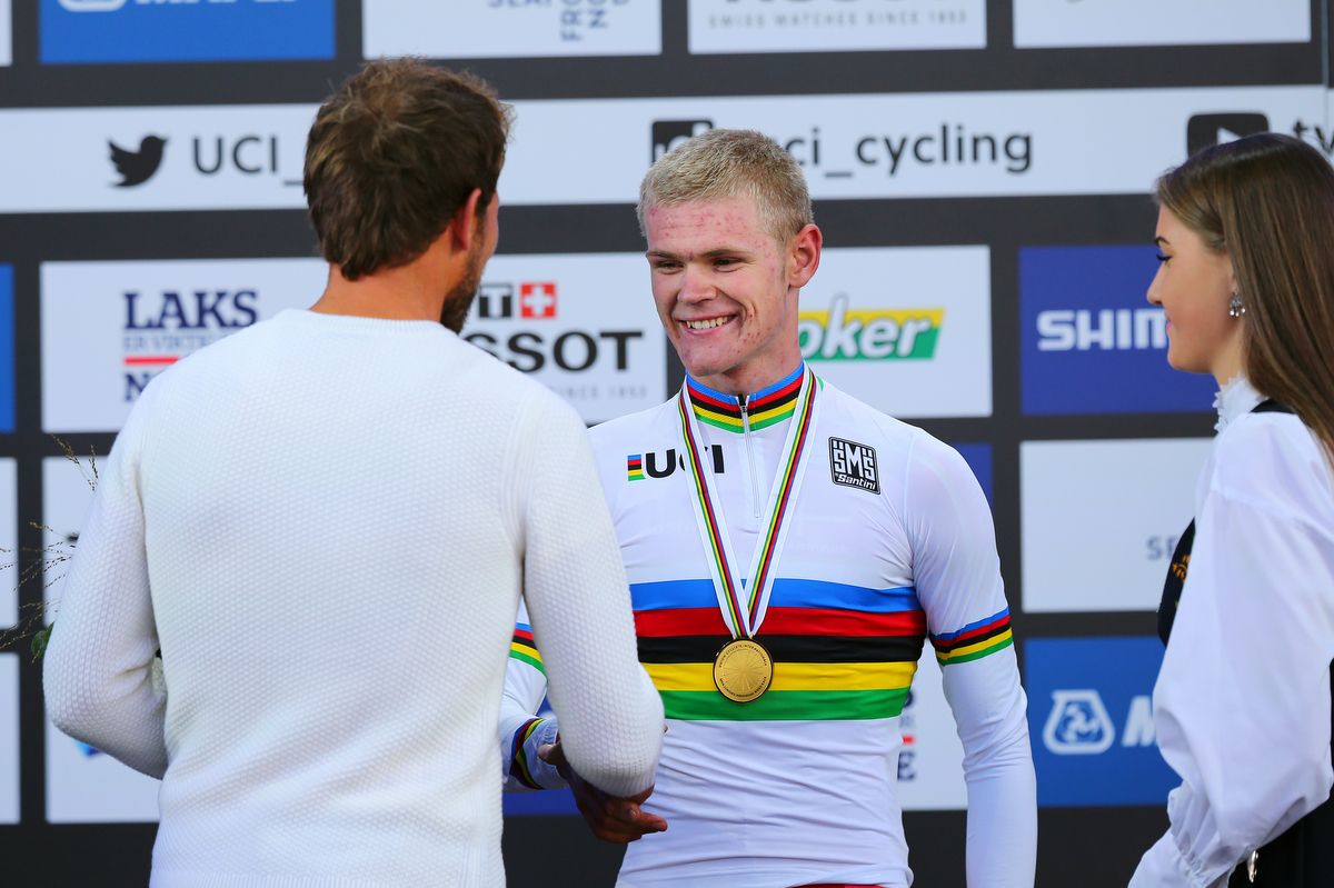 Julius Johansen (Denmark) receive a congratulatory handshake
