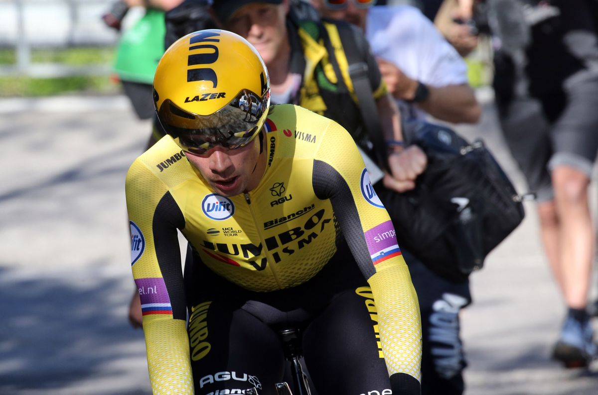 Roglic en route to victory