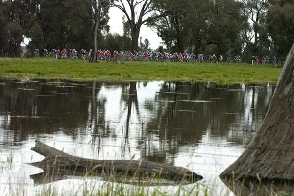 The region around Echuca has received plenty of rain over the winter and conditons were cool for the first day of the tour.