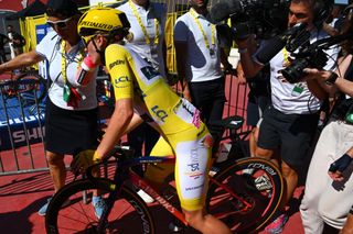 AMNEVILLE FRANCE AUGUST 15 Demi Vollering of The Netherlands and Team SD Worx Protime Yellow Lader Jersey is seen injured after being involved in a crash during the 3rd Tour de France Femmes 2024 Stage 5 a 1522km stage from Bastogne to Amneville UCIWWT on August 15 2024 in Amneville France Photo by Dario BelingheriGetty Images