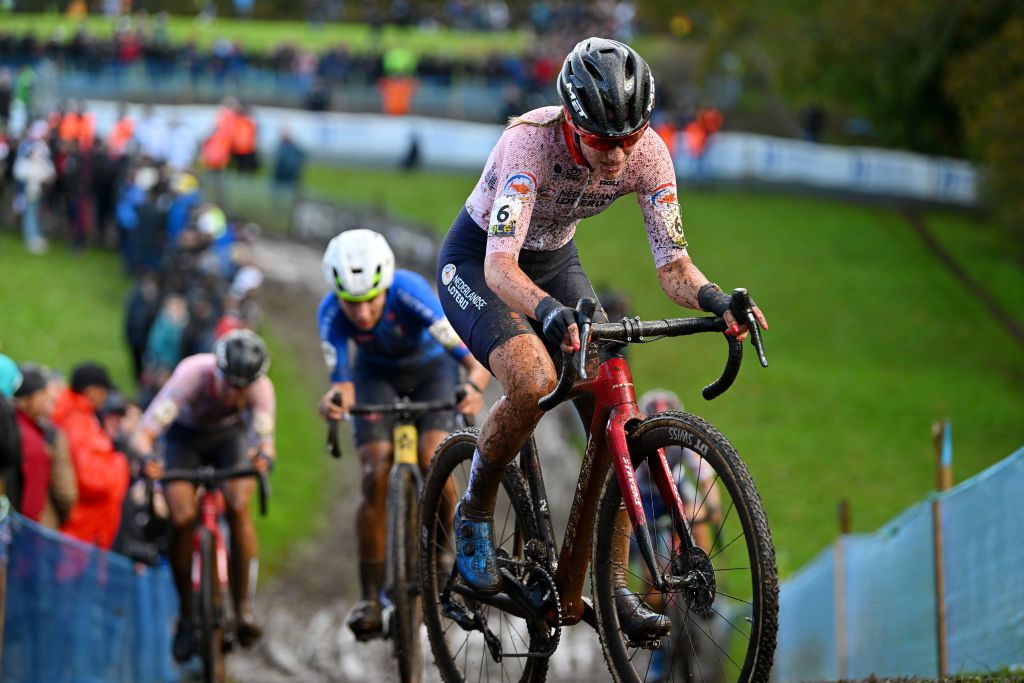 PONTCHATEAU FRANCE NOVEMBER 05 Annemarie Worst of The Netherlands competes during the 21st UEC European Cyclocross Championships 2023 Womens Elite on November 05 2023 in Pontchateau France Photo by Luc ClaessenGetty Images