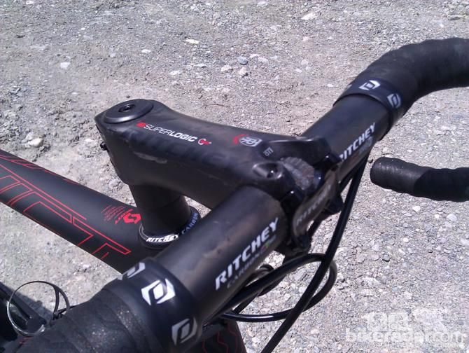 Ritchey WCS Carbon bar and stem on the new Scott Addict-SL