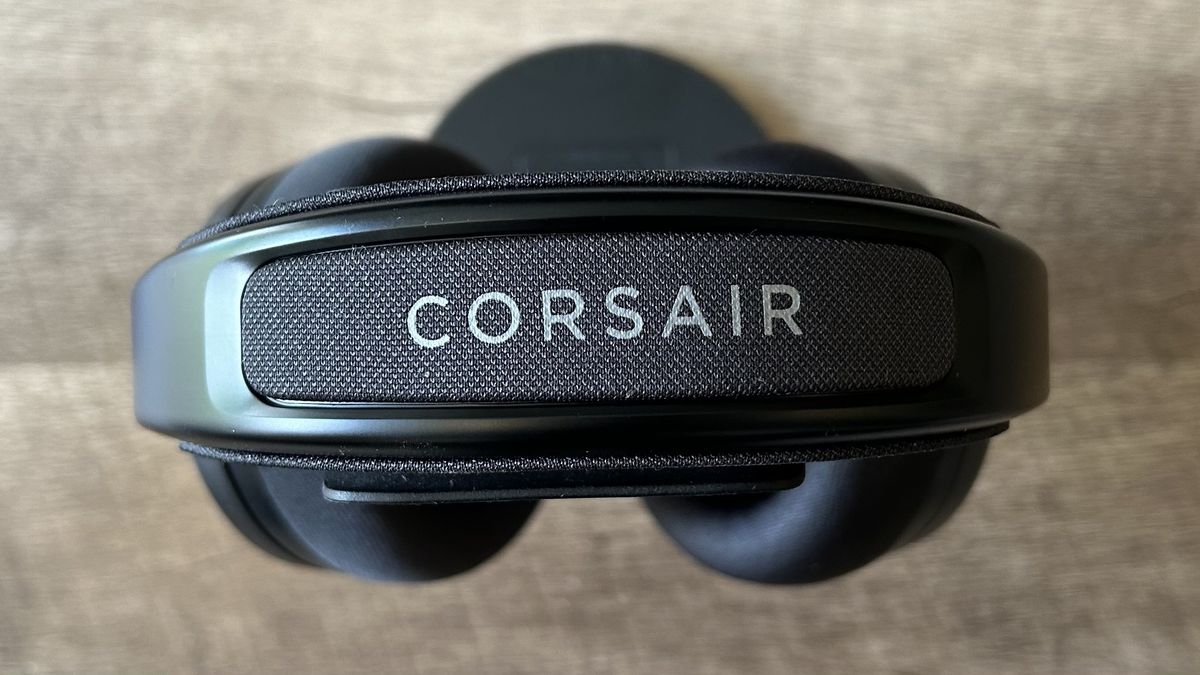 Top of Corsair Virtuoso Pro headband showing logo