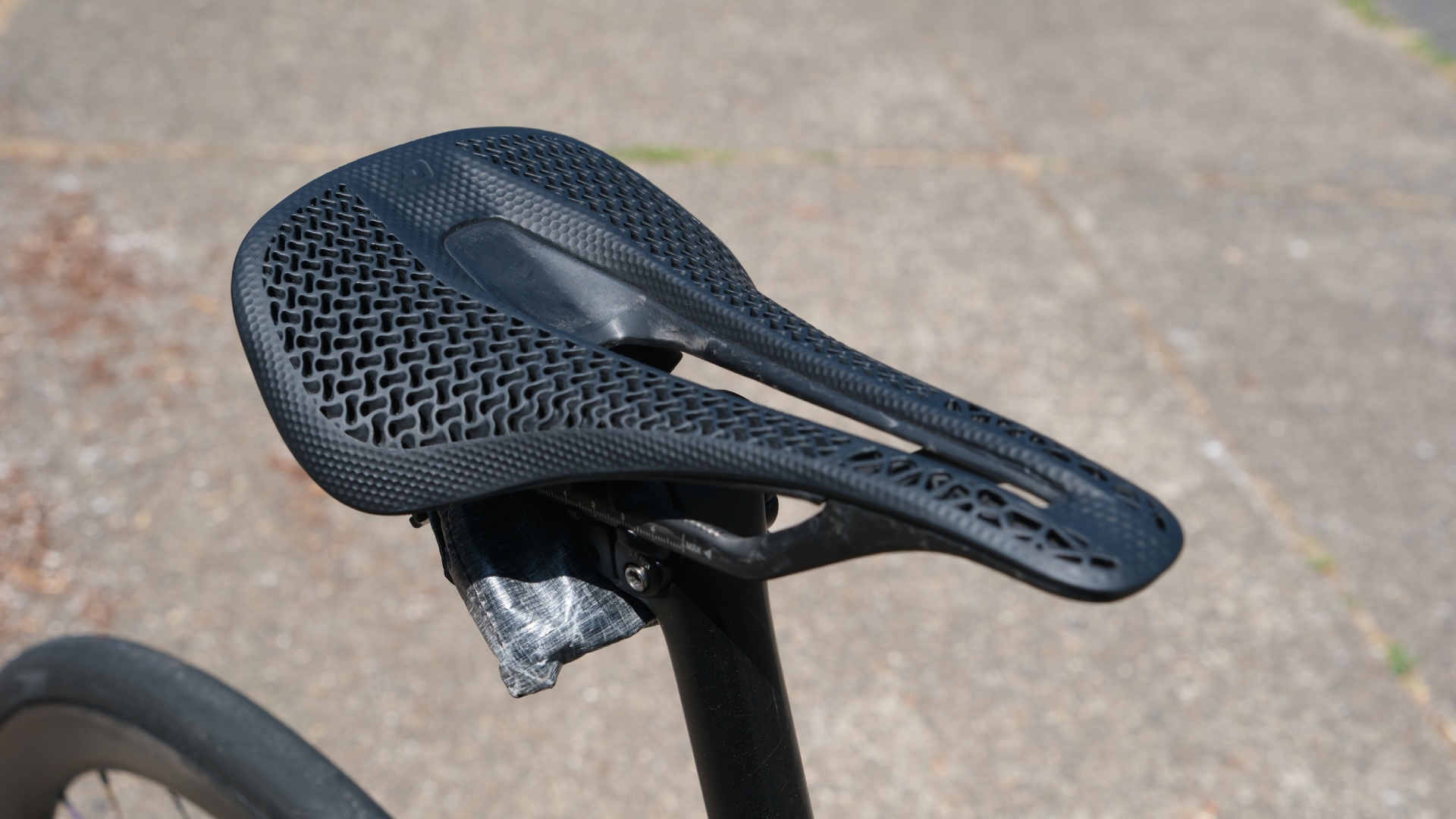 CADEX Amp 3D saddle