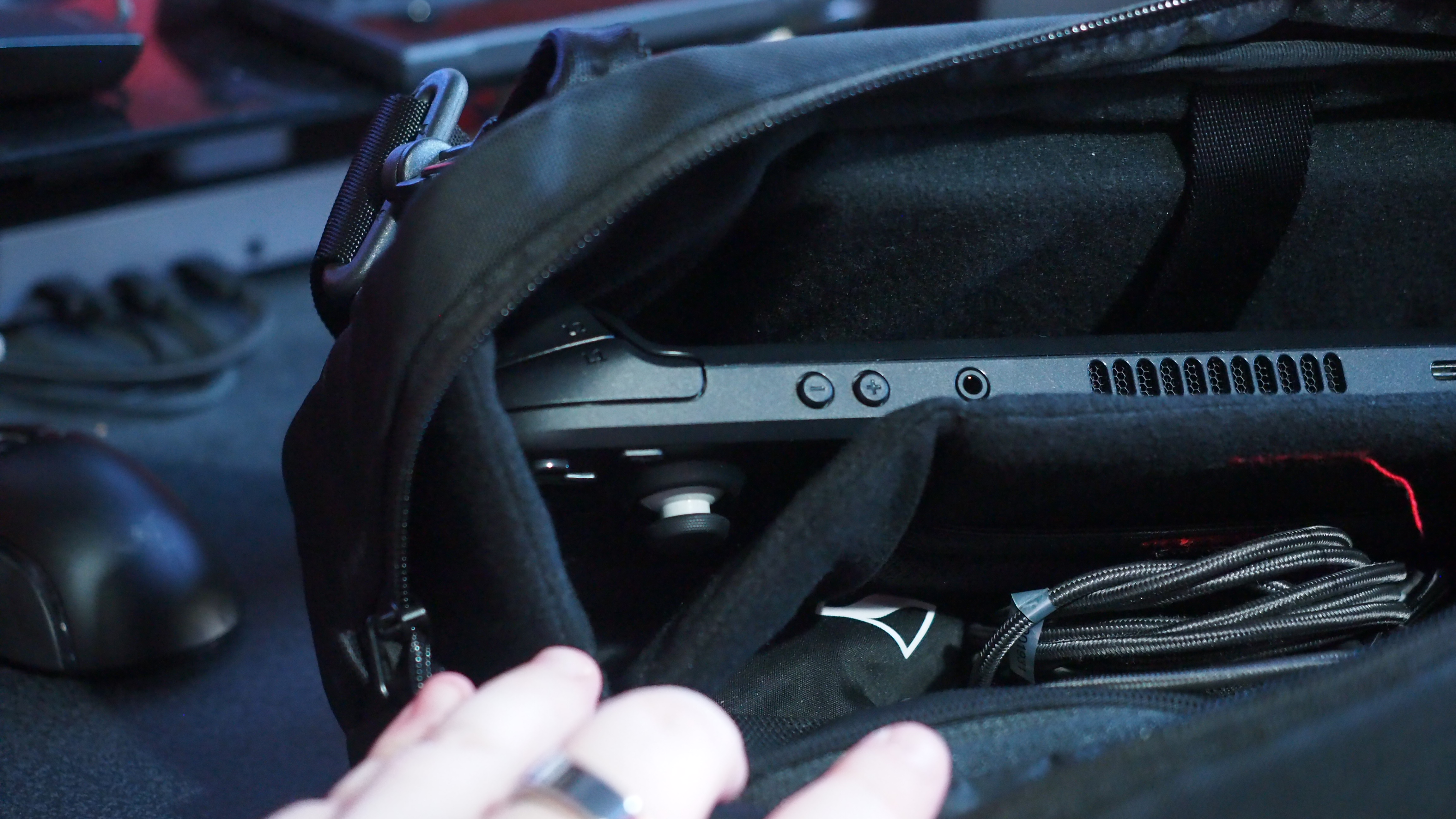 TomToc Carrying Case