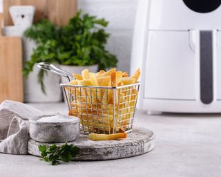 French fries cooked in air fryer