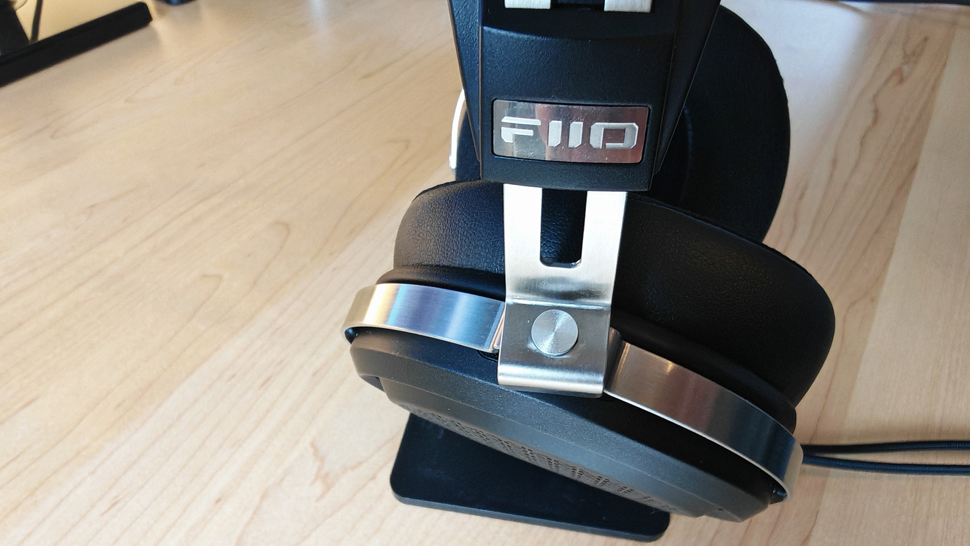 Various shots of the Fiio FT1 Pro headphones.