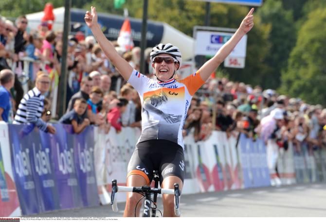 Lucinda Brand (Rabo Liv Women Cycling Team) takes the win