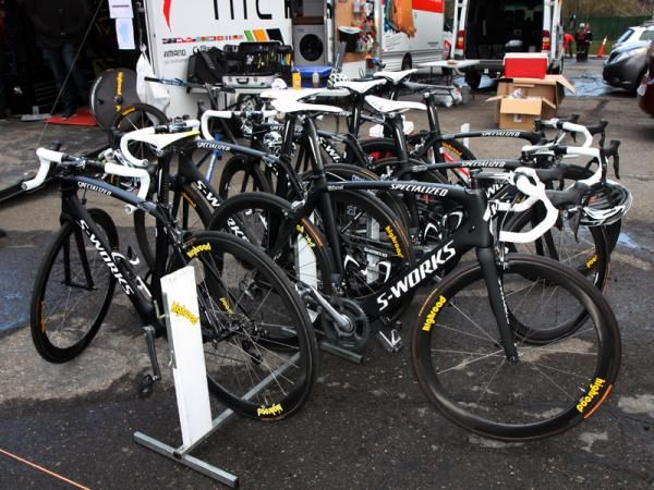 Many HTC-Highroad riders supposedly favored the Specialized S-Works Venge over the lighter Tarmac SL4 not only for its aerodynamic benefit but also the firmer ride.