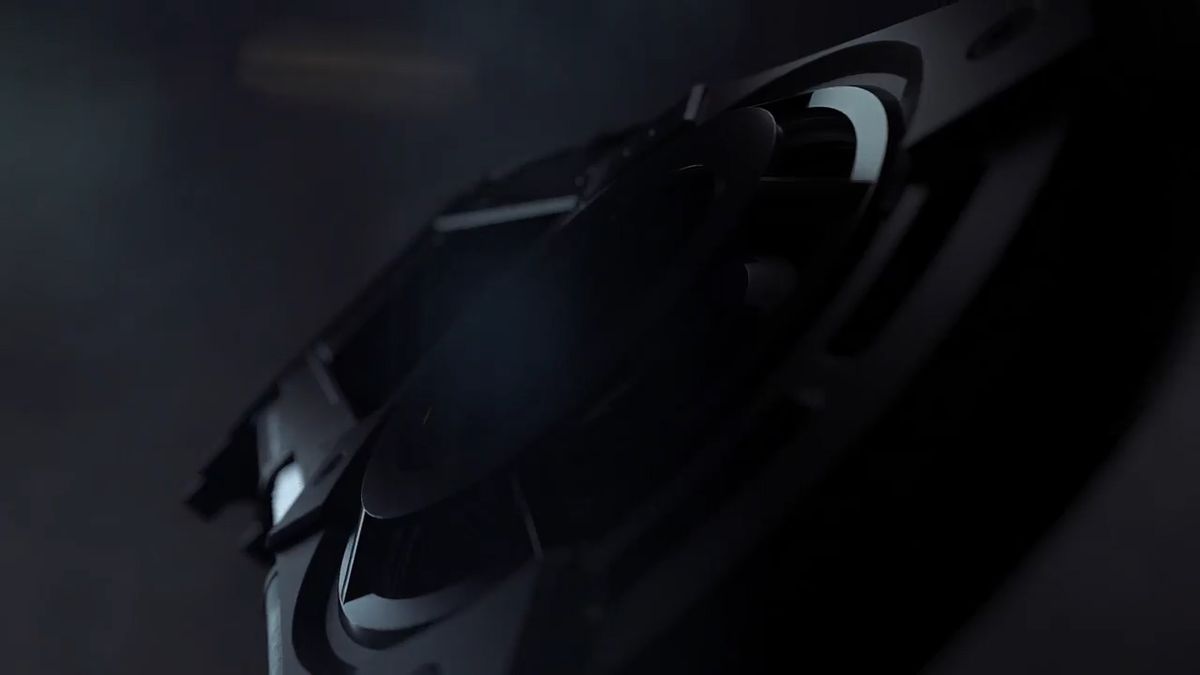 A closer look at the acrylic fan cover?