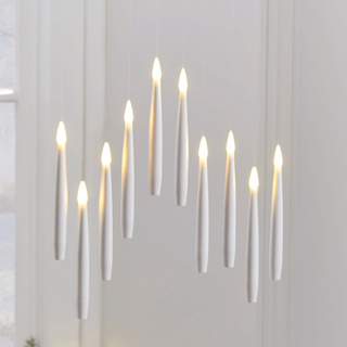 Ten Magical Floating Candles