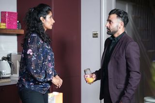 Vinny Panesar helps Suki Panesar with an escape plan